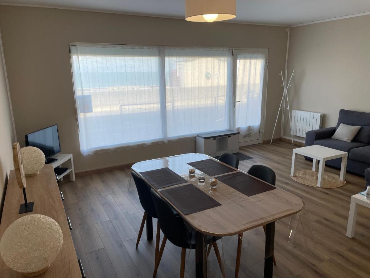 Au Point De Vue : Appartement Face A La Mer. Veulettes sur Mer Bagian luar foto